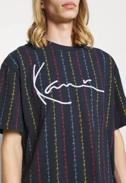 Karl Kani UNISEX SIGNATURE LOGO PINSTRIPE TEE - T-Shirt Print - Navy -Outlet KARL KANI Store e4ef6ecca0e143498540cea0dbc0040d