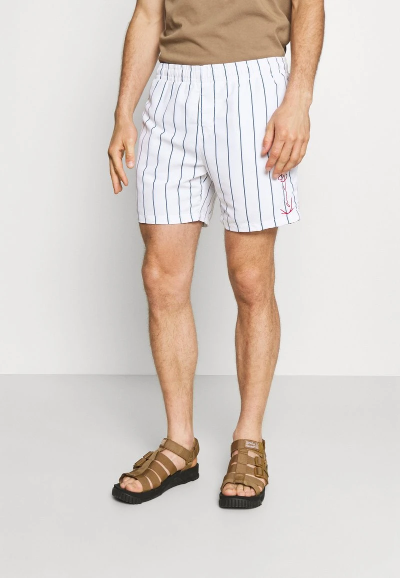ORIGINALS PINSTRIPE - Shorts - white Karl Kani ORIGINALS PINSTRIPE - Shorts - White, Herren -Outlet KARL KANI Store e68539b5574245b0a3f0f9096d40a939