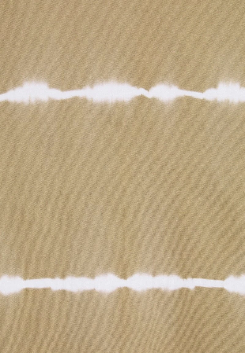 SIGNATURE TEE UNISEX - T-Shirt print - sand Karl Kani SIGNATURE TEE UNISEX - T-Shirt Print - Sand -Outlet KARL KANI Store ebd52c3ae7084766ac255894b858727f