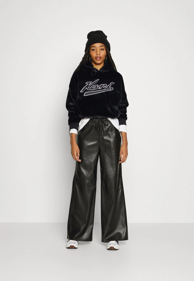 VARSITY HOODIE - Kapuzenpullover - black Karl Kani VARSITY HOODIE - Kapuzenpullover - Black, Damen -Outlet KARL KANI Store efdc699c49bf44ed8415827dec7788d9