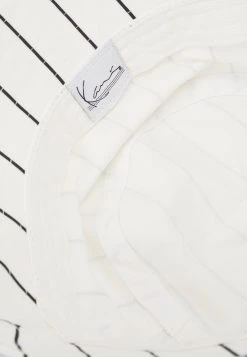 Karl Kani SIGNATURE PINSTRIPE BUCKET HAT UNISEX - Hut - White -Outlet KARL KANI Store f4553a531e1f4306acb3fffe949c5adb