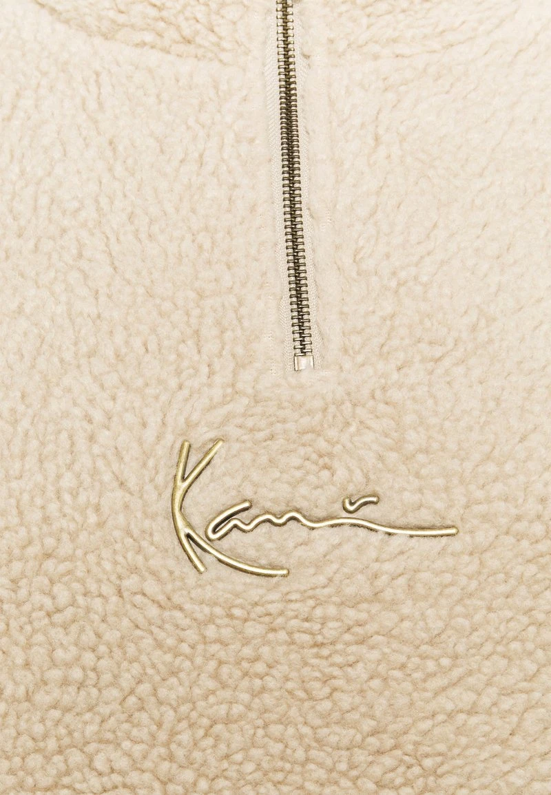 Karl Kani SMALL SIGNATURE TEDDY UNISEX - Kapuzenpullover - Light Sand 5 Karl Kani SMALL SIGNATURE TEDDY UNISEX - Kapuzenpullover - Light Sand – Bild 3