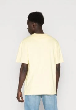 Karl Kani SMALL SIGNATURE ESSENTIAL TEE UNISEX - T-Shirt Basic - Light Yellow 4 Karl Kani SMALL SIGNATURE ESSENTIAL TEE UNISEX - T-Shirt Basic - Light Yellow -Outlet KARL KANI Store f77c120e43144086b2238c7927b6127d
