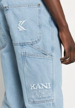 Karl Kani RETRO TAPERED WORKWEAR - Jeans Tapered Fit - Light Blue, Herren -Outlet KARL KANI Store f90ae73e59704c93b2d0d54a39553d42