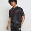 Karl Kani SIGNATURE LOGO PINSTRIPE TEE - T-Shirt Print - Black, Herren 1 Karl Kani SIGNATURE LOGO PINSTRIPE TEE - T-Shirt Print - Black, Herren -Outlet KARL KANI Store fd7f213ad14548dd845e87bbd35fe910